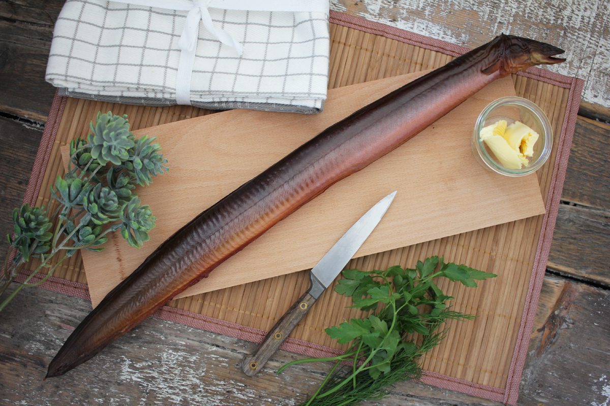 Räucheraal Geräucherten Aal jetzt online kaufen